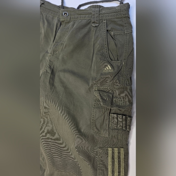 Addidas Mens Khaki Cargo Shorts M. 2006 - Picture 4 of 14